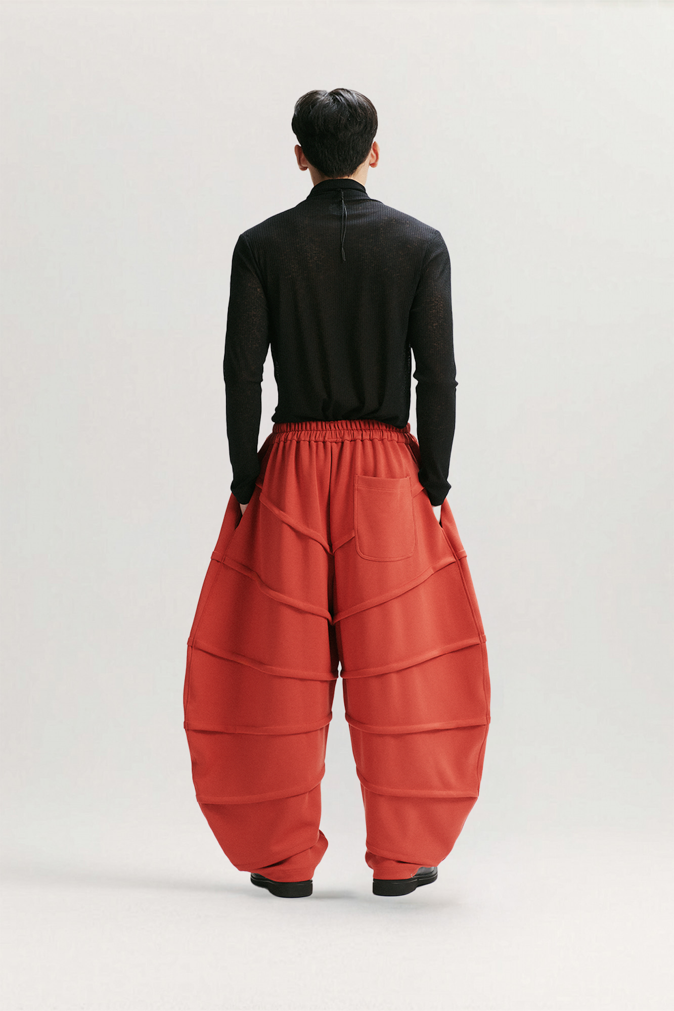 Black Baoy Turtle Top for men, from AIN, The Nam Concept