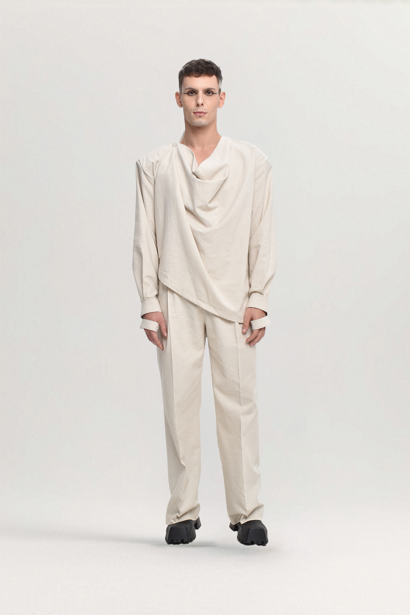 Tuniel Linen Nomad Shirt for man, from DE JUNIEL, The Nam Concept