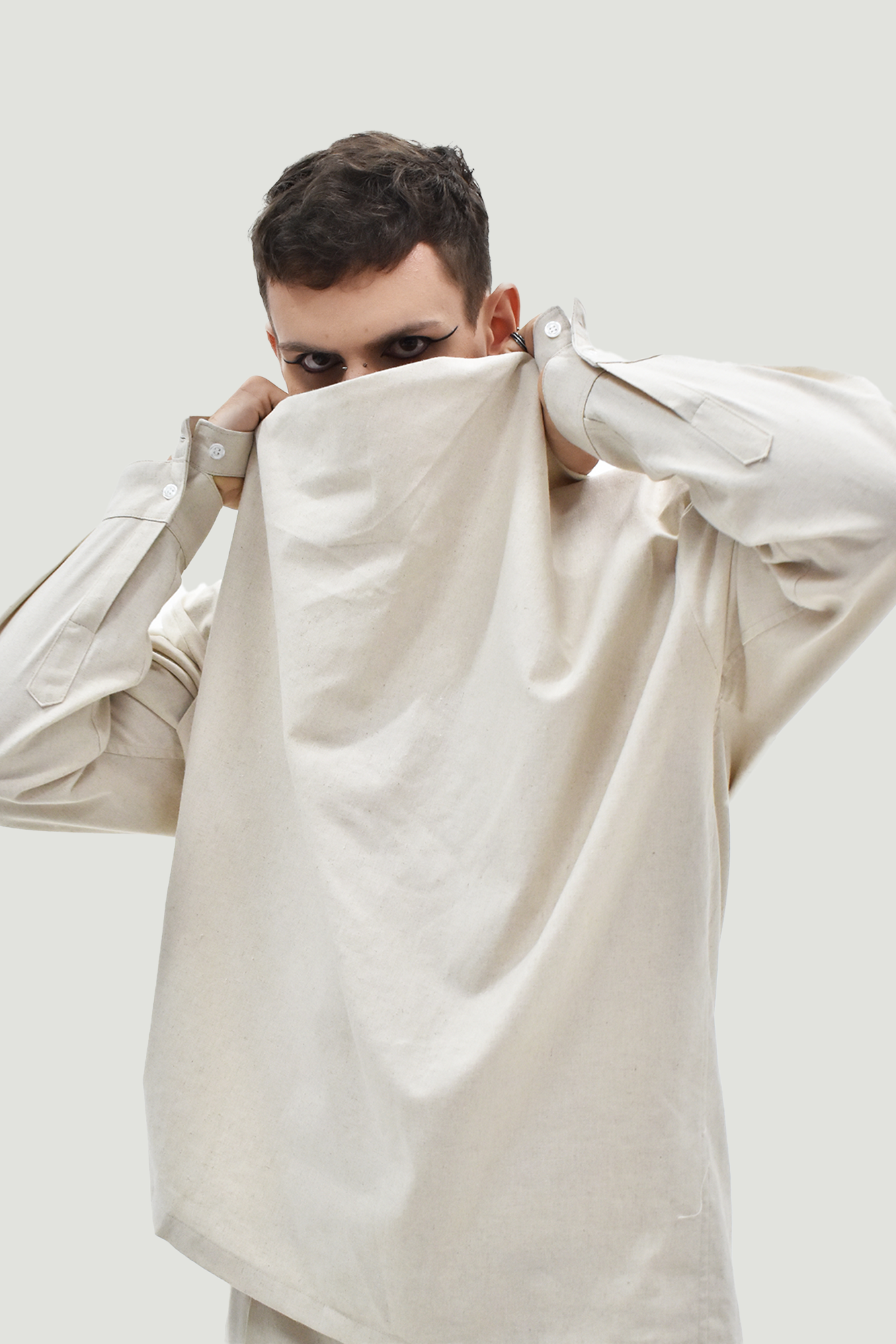 Tuniel Linen Nomad Shirt for man, from DE JUNIEL, The Nam Concept