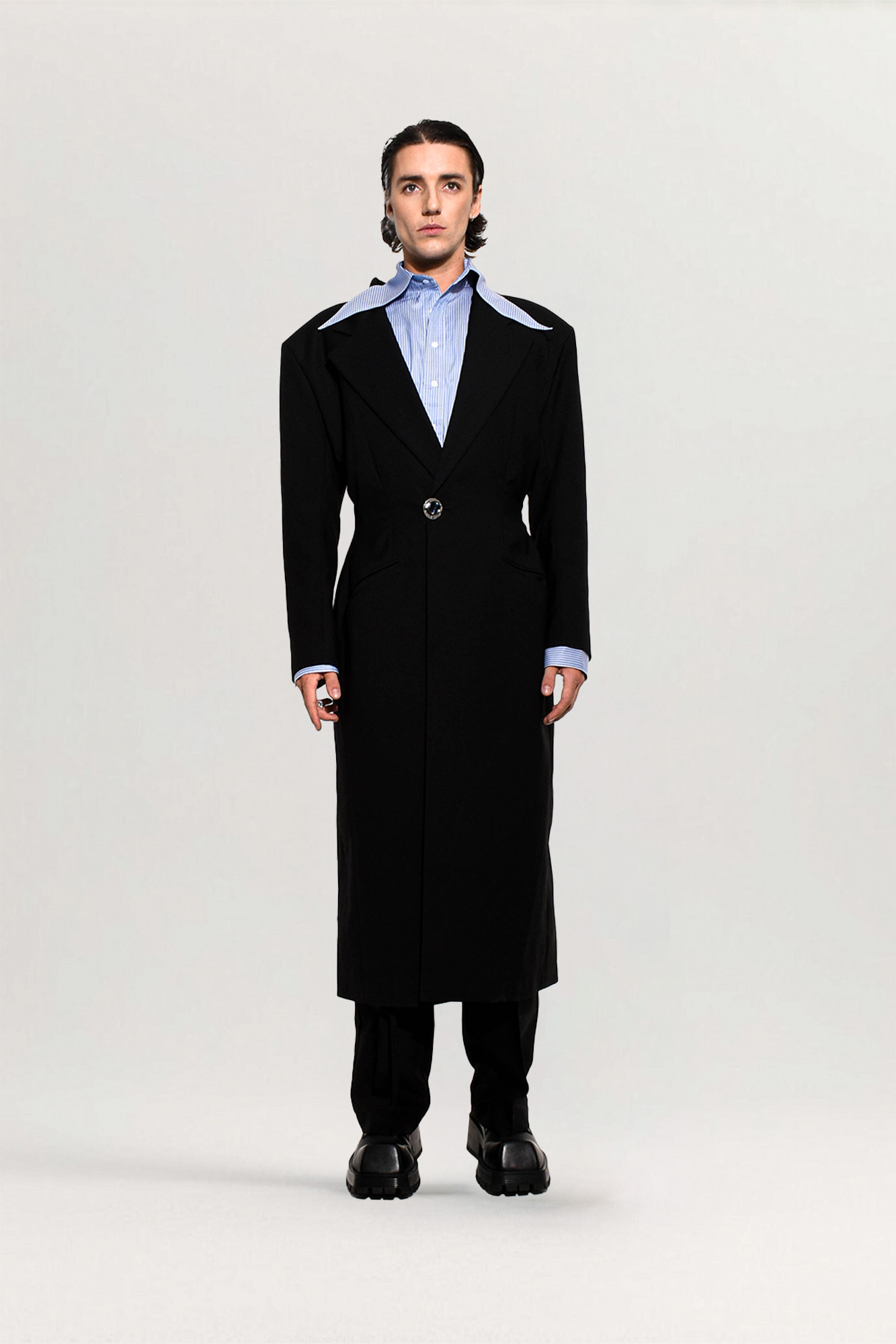 Ian Cashmere Long Coat for men, from DE JUNIEL, The Nam Concept