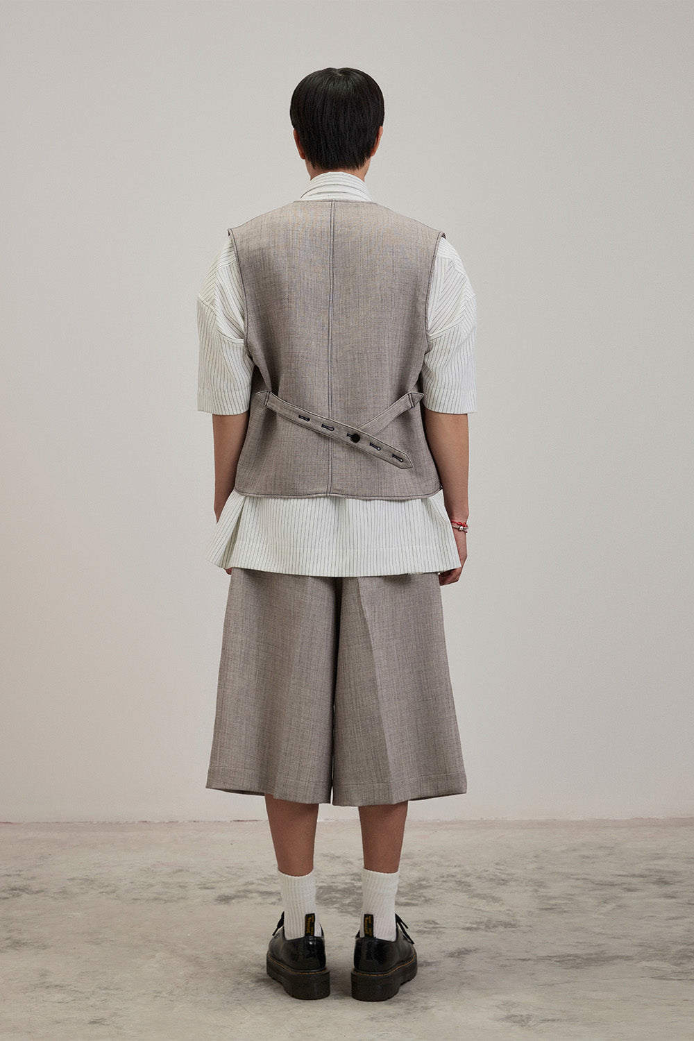 Ghile Tuong Tu Wide Fit Vest Zipper for men, from CAOSTU, The Nam Concept