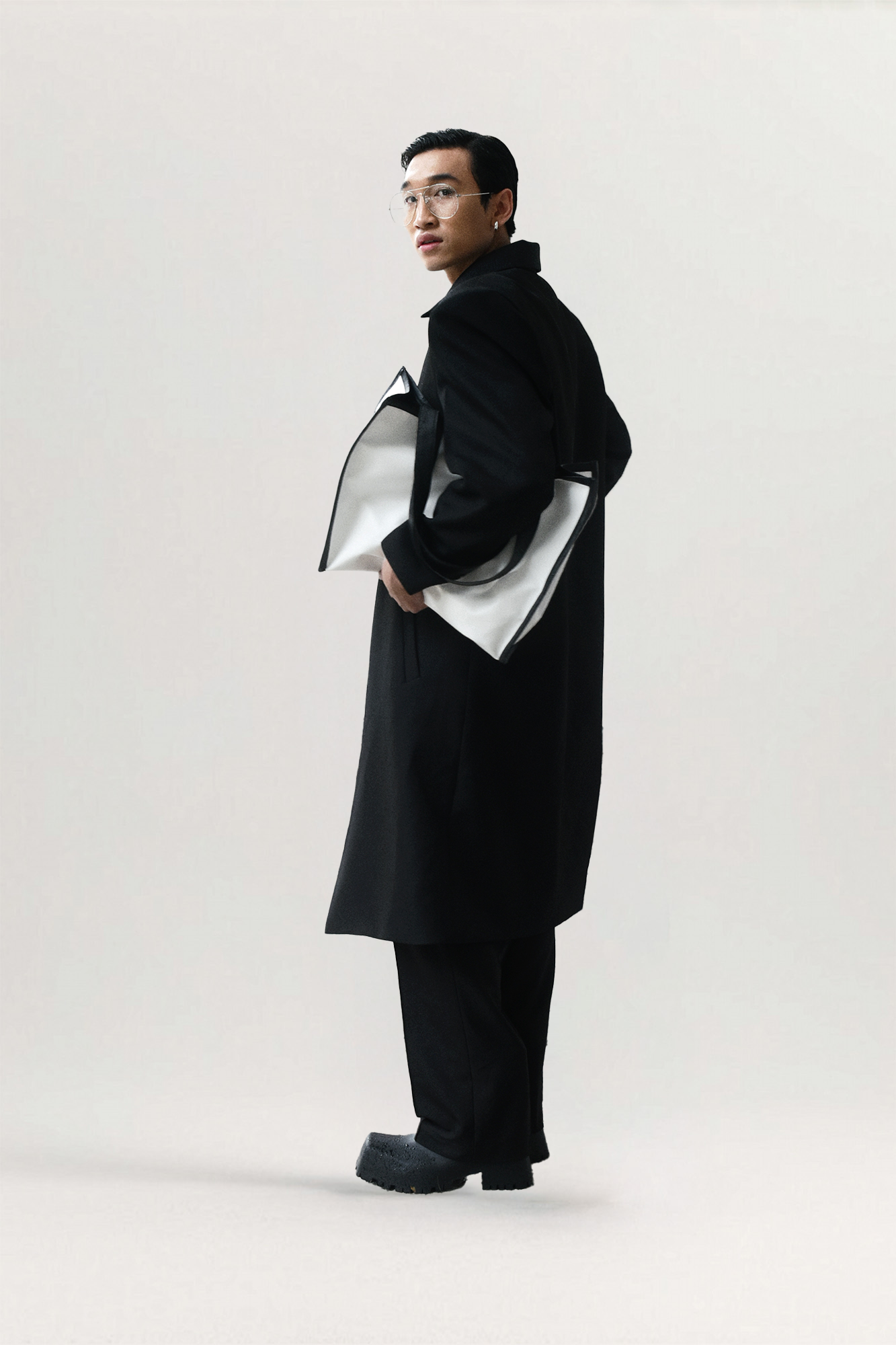 Monolith Jacket Structured Form FOR MAN, from DE JUNIEL, The Nam Concept 